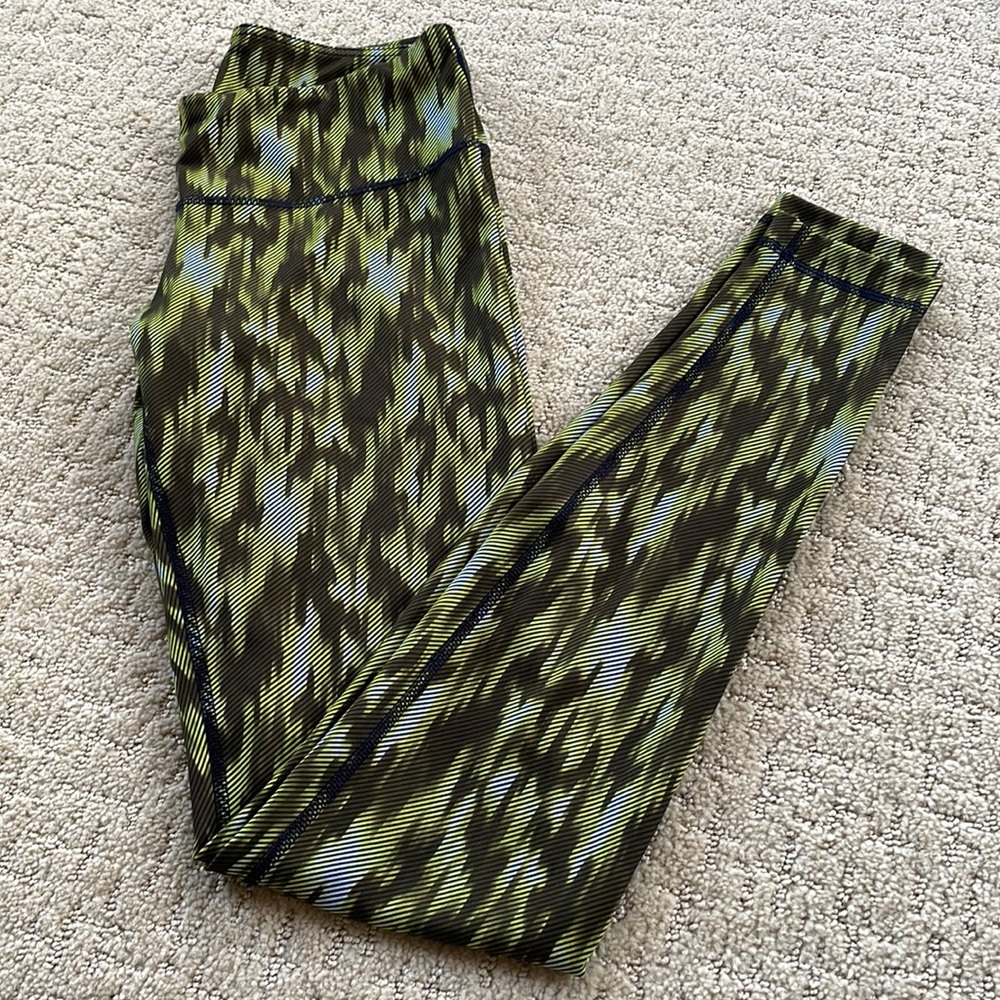 Lululemon yoga